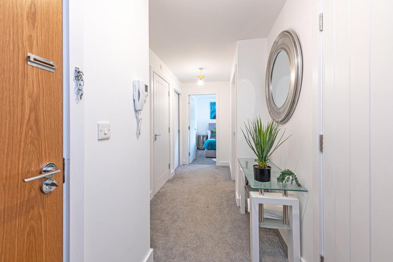 Gospel Heights Luxury Apartments With Parking Heswall Exterior foto